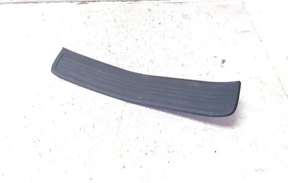 Honda CR-V Rear sill trim cover 84212SWAA