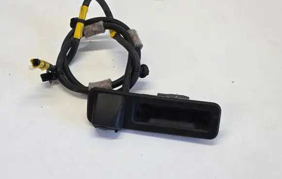BMW 5 G60 G61 Tailgate handle with camera 5A47225 14476910 8494246