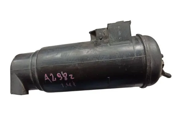 Audi A2 Active carbon filter fuel vapour canister 8Z0201795C