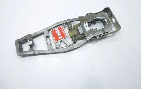 Volkswagen Touran II Front door exterior handle/bracket 1T0837886B 1T0839886A
