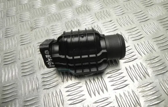 Peugeot 5008 Air intake hose/pipe 9687261180 VD16460