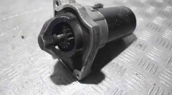 Peugeot 2008 I Starter motor 96740772