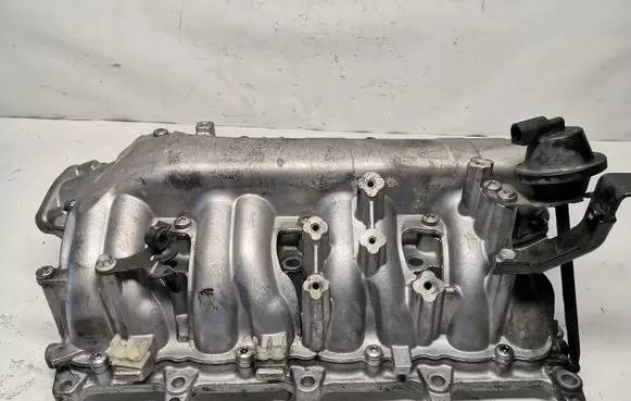 Opel Zafira B Intake manifold 700997110 8973858233 0917720138