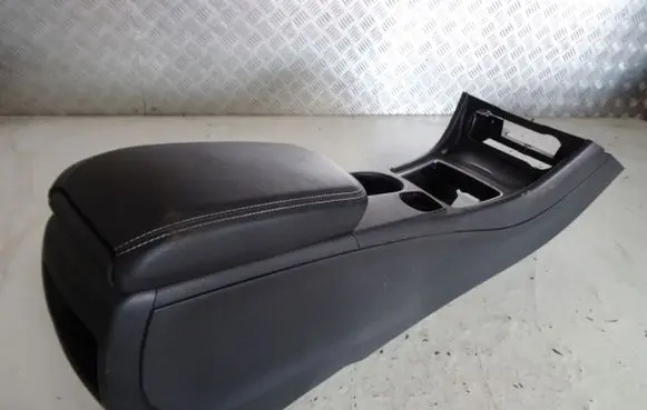 Mercedes-Benz A W176 Armrest 