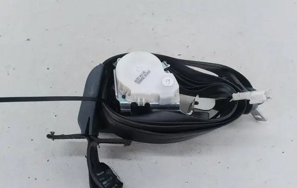 Renault Clio III Front seatbelt 33056052E