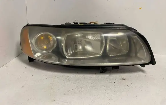 Volvo XC70 Headlight/headlamp 30698836 89900266