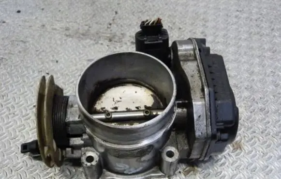Audi A6 S6 C5 4B Throttle valve 078133063AK