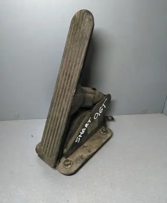Smart ForTwo I Accelerator throttle pedal 0280752226 0002245V017
