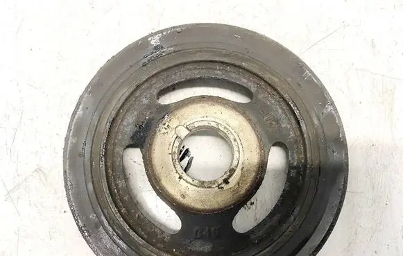 Ford Focus Crankshaft pulley 045MF