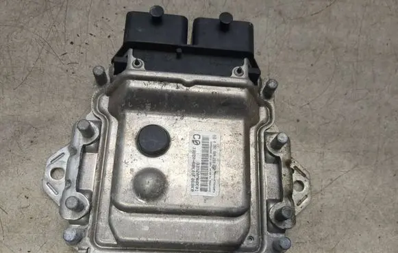 Suzuki Alto Engine control unit/module 0261S04260 33920M68K01