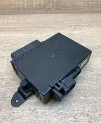 Volvo XC90 Seat control module 30739042 04W46T 19206