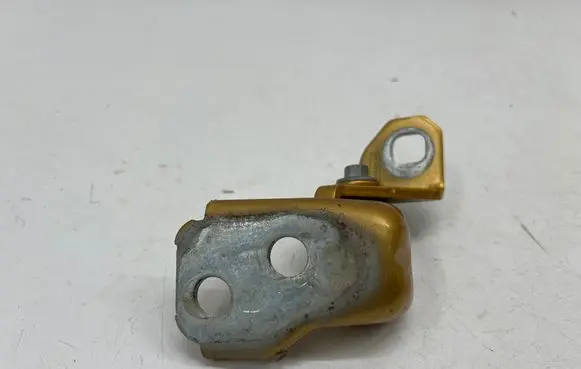 Ford Ecosport Front door lower hinge BB537822810AH