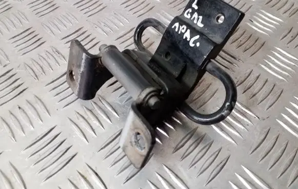 Audi A4 S4 B5 8D Rear door lower hinge 4A0833411C