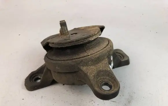 Subaru Legacy Engine mount bracket
