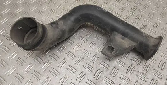 Toyota Urban Cruiser (XP110) Air intake duct part 177510N030