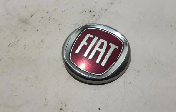 Fiat 500 Manufacturer badge logo/emblem FM0494S1