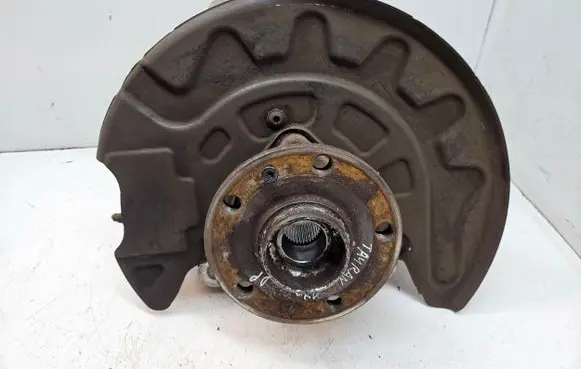 Volkswagen Touran III Front wheel hub 5Q0407258A