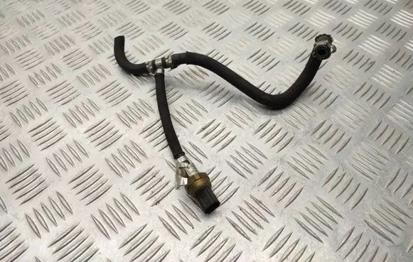 Mercedes-Benz E C207 W207 Fuel pressure sensor A6510703081