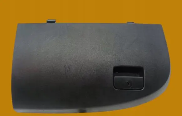 Peugeot 4007 Glove box