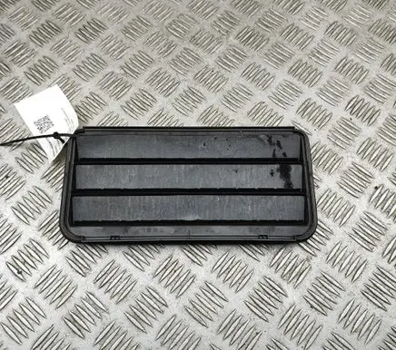 Tesla Model 3 Highland Quarter panel pressure vent 109875100C