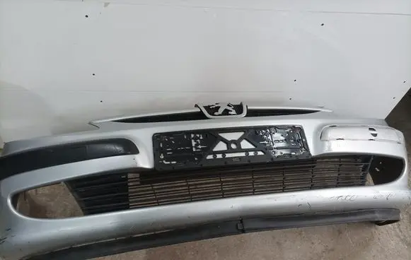 Peugeot 607 Front bumper