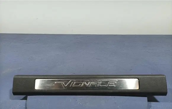 Ford Mondeo MK I Foot area side trim DS73F13200FBW