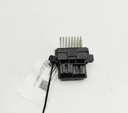 Jeep Grand Cherokee (WK) Heater blower motor/fan resistor F011500090