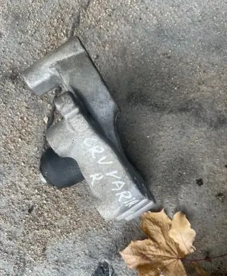 Honda CR-V Engine mount bracket DDFF