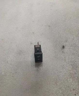 Audi V8 Seat heating switch 893963563