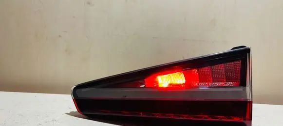 Skoda Superb B9 Tailgate rear/tail lights 3P0945093