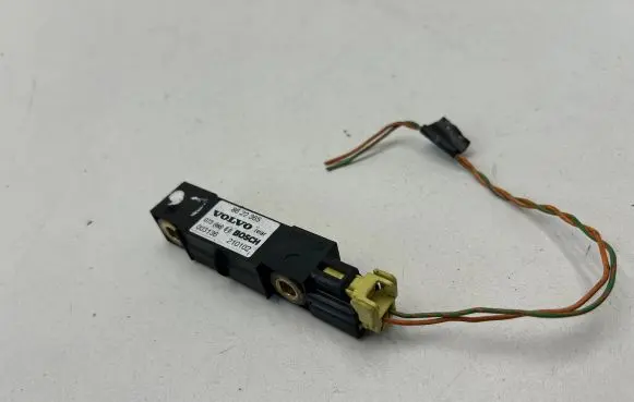 Volvo S80 Airbag deployment crash/impact sensor 8622365 210102 003136