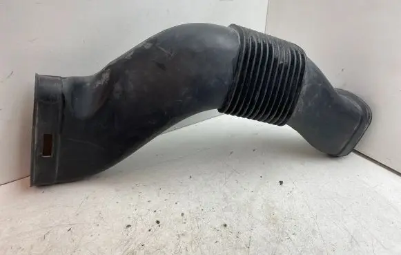 Mercedes-Benz CLK AMG A209 C209 Air intake duct part A1560940482