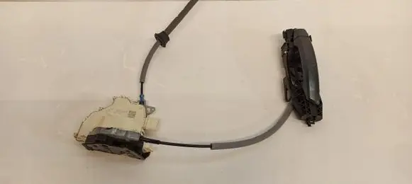 Audi Q2 - Rear door lock 4G0839016C
