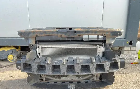 Skoda Yeti (5L) Radiator support slam panel 1K0121251DM
