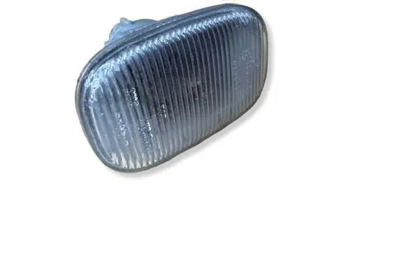 Toyota Corolla Verso AR10 Front fender indicator light 019012