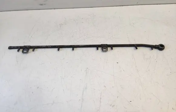 Toyota Corolla Verso AR10 Oil fill pipe 