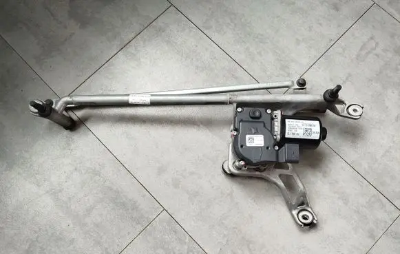 Porsche Cayenne (9Y0 9Y3) Front wiper linkage and motor 761955113 761955023B W000084887