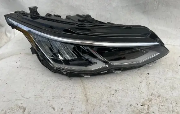 Volkswagen Golf VIII Headlight/headlamp 5H1941006C 90150891