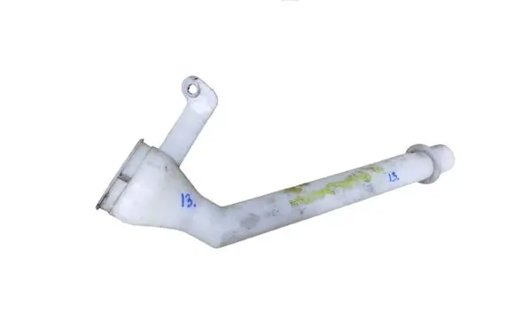Nissan Qashqai Window washer liquid tank fill tube E9001011