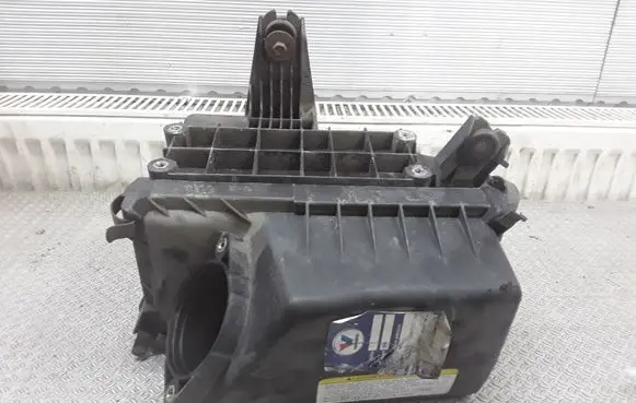 KIA Rio Air filter box 281101G100
