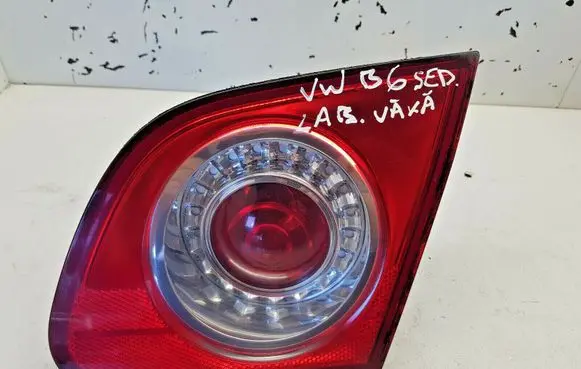 Volkswagen PASSAT B6 Tailgate rear/tail lights 3C5945045 nr1895