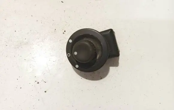 Renault Megane II Wing mirror switch 8200002442b