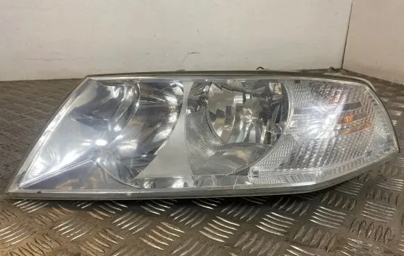 Skoda Octavia Mk2 (1Z) Headlight/headlamp