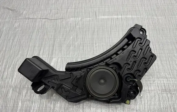 KIA Sportage Subwoofer speaker 96380R2200