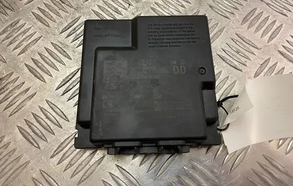 Buick Encore I Keyless (KESSY) go control unit/module 13510220
