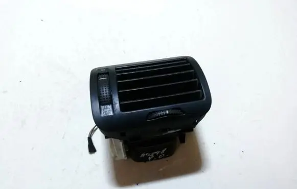 Volkswagen PASSAT B5.5 Dashboard side air vent grill/cover trim 3b0819704d 95162325