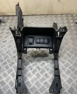 Toyota Land Cruiser (J120) Other center console (tunnel) element 5881260030