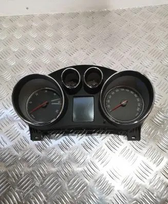 Opel Insignia A Speedometer (instrument cluster) 13333353 365903926 101722211131