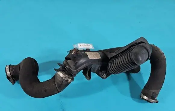 Intake resonator