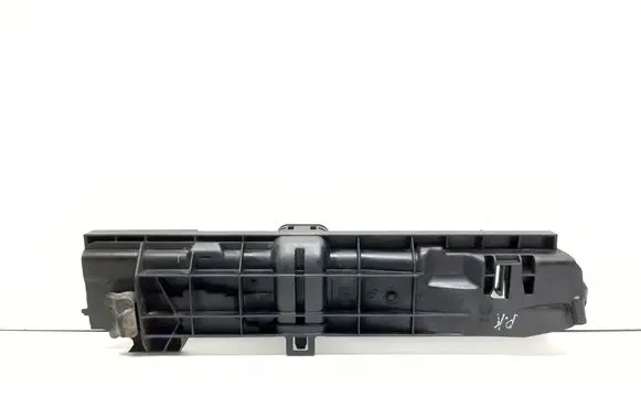 Radiator mount bracket